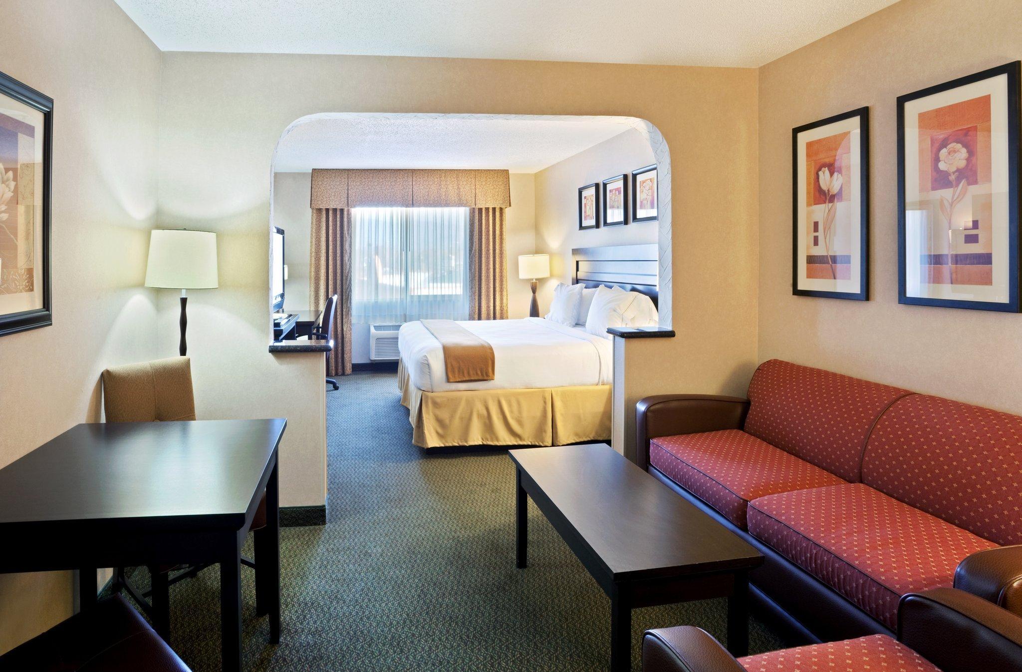 Clarion Pointe Medford Hotell Eksteriør bilde